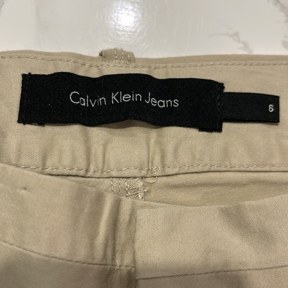 CALVIN KLEIN Chino Khaki Shorts - Picture 7 of 9